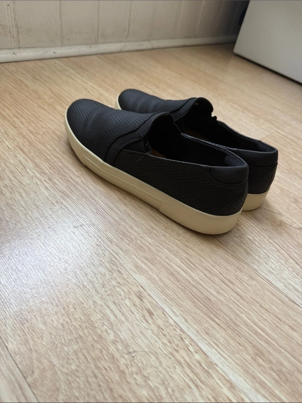 Call It Spring Women’s Vegan Northelle Round Toe Slip-Ons - Black Size 6.5